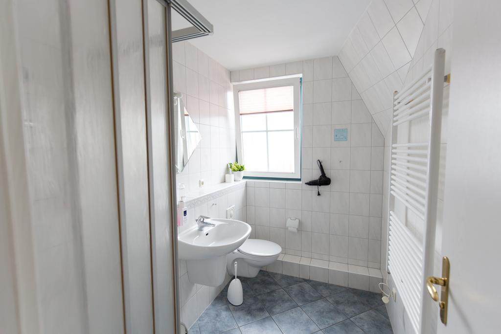 Hotel Garni Am Deich Zingst Rum bild