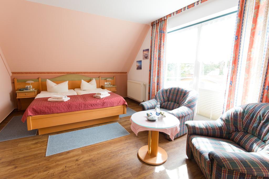 Hotel Garni Am Deich Zingst Rum bild
